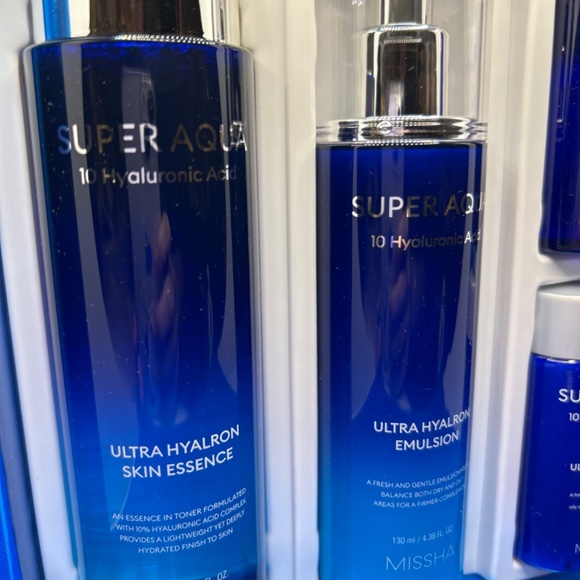 🍀 MISSHA 🍀 Super Aqua Ultra Hyalron + Essence Emulsion Korea Skincare Set 🍀 - Picture 4 of 6